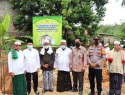 Bupati Pinta Santri Menjadi Teladan Untuk Prokes Dan Vaksinasi