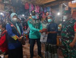 Divaksin, Pedagang Pasar Dapatkan Doorprize