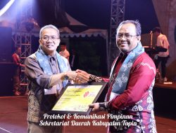 Dukung Tapin Art Fest PT BRE Terima Penghargaan dari Syarifuddin