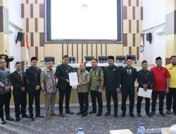 Pj Bupati Tapin Buka Pleno Penetapan Bupati dan Wakil Bupati Terpilih Pilkada 2024