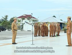 Pj Bupati Tapin Tekankan Disiplin dan Inovasi ASN Lewat Apel Gabungan