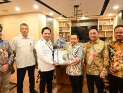 Bupati Tapin Audiensi ke Kementerian PUPR, Usulkan Pembangunan Poros Tengah Banua Enam