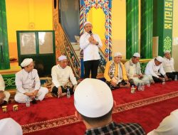 Realisasi Janji Politik, Bupati Tapin Salurkan Bantuan Rp200 Juta untuk Masjid Asyura