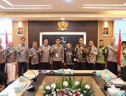 Audiensi ke Kementerian PUPR, Bupati Tapin Perjuangkan Proteksi Sungai