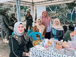 Ketua PKK dan DWP Tapin Layani Langsung Jemaah Haul 5 Rajab di Posko Singgah RTP
