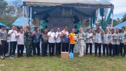 PT BRE Berikan Buku Untuk Sekolah Pegunungan Meratus