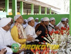 Haul Datu Nuraya di Tapin Dihadiri Ribuan Warga, Bupati Yamani: Ini Tradisi yang Menyatukan