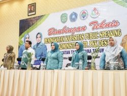 Ketua TP PKK Tapin Dorong Kader Desa Kuasai Public Speaking dan Administrasi yang Andal