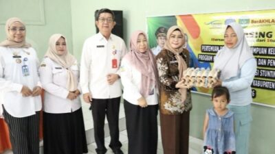 PKK Tapin Salurkan Sembako P2K2, Dukung Percepatan Penurunan Stunting